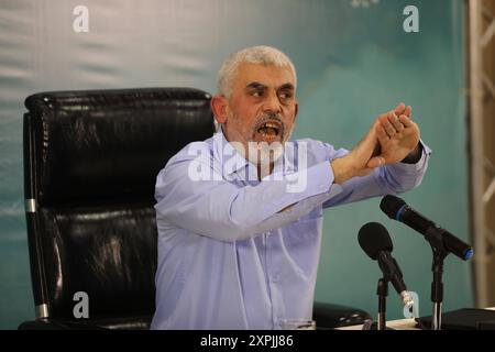 Yahya Sinwar, leader of the Palestinian Hamas movement s political speaks to media in Gaza City FILE PHOTO:Yahya Sinwar, leader of the Palestinian Hamas movement s political speaks to media in Gaza City, on May 26, 2021. Hamas vowed today not to touch a single cent of international aid to rebuild Gaza following its war with Israel that ravaged the enclave it rules. Sinwar, promised transparent and impartial distribution of aid in the aftermath of the 11 days of deadly conflict. Photo by Ashraf Amra Gaza city Gaza Strip Palestinian Territory 060824 Sinwar Archive 0014 Copyright: xapaimagesxAshr Stock Photo