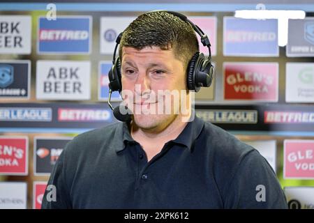 Matt Peet Head Coach of Wigan Warriors has an interview at full time during the Betfred Super League match Wigan Warriors vs Leigh Leopards at DW Stadium, Wigan, United Kingdom, 6th August 2024  (Photo by Cody Froggatt/News Images) Stock Photo