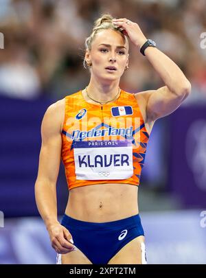 PARIS - Lieke Klaver in action in the 4x400 meter relay during the