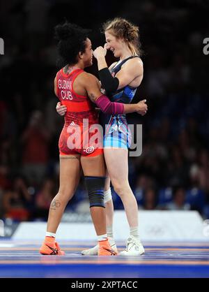 Cuba's Yusneylys Guzmán and USA's Sarah Hildebrandt during the Women's