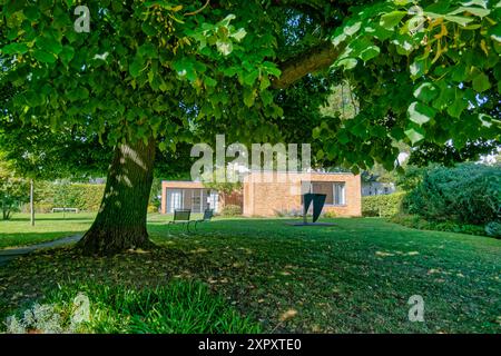 Haus Lemke, das letzte von Ludwig Mies van de Rohe in Deutschland entworfene Wohnhaus vor seiner Emigration 1938. Hohenschönhausen, Oberseestraße, Ber Stock Photo