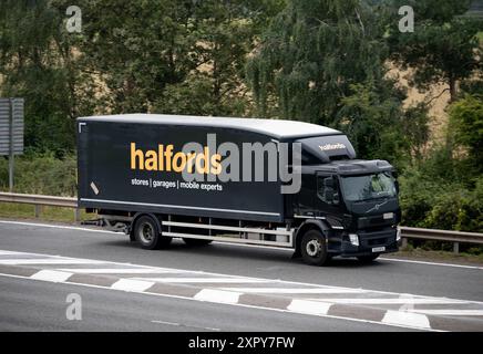 Halfords Lorry M40 Motorway Warwickshire UK Stock Photo Alamy halfords-lorry-m40-motorway-warwickshire-uk-stock-photo-alamy