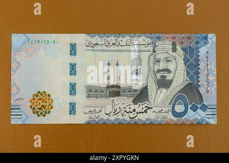 Saudi Arabia five hundred riyals banknote obverse side features Kaaba in Mecca and King Abdulaziz Ibn Saud portrait. Stock Photo