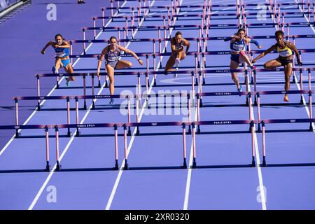 Paris, Ile de France, France. 8th Aug, 2024. ANNA HALL (USA) of the United States, competes in the Women's Heptathlon 100m Hurdles at the Stade de France Stadium during the 2024 Paris Summer Olympics in Paris, France. (Credit Image: © Walter Arce/ZUMA Press Wire) EDITORIAL USAGE ONLY! Not for Commercial USAGE! Credit: ZUMA Press, Inc./Alamy Live News Stock Photo