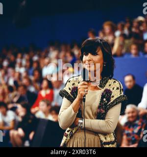 Ulrike von Möllendorff, deutsche Journalistin, Nachrichtensprecherin und Fernsehmoderatorin, Portrait, 1979. Stock Photo