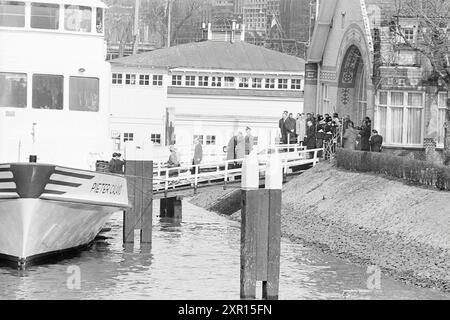 Visit of President Mexico to Rotterdam and Verolme shipyard. Club building Royal Rowing and Sailing Association 'De Maas', Rotterdam, Veerkade 1, 00-00-1963, Whizgle Dutch News: Historic Images Tailored for the Future. Explore The Netherlands past with modern perspectives through Dutch agency imagery. Bridging yesterday's events with tomorrow's insights. Embark on a timeless journey with stories that shape our future. Stock Photo