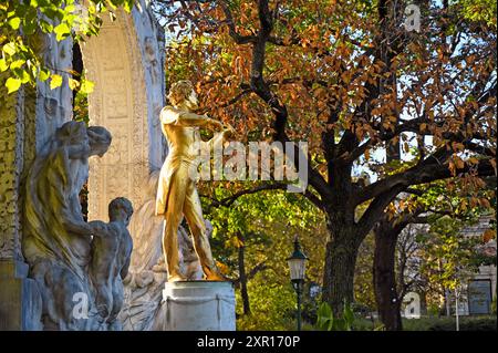 Johann Strauss golden sculpture in stadpark, Vienna, Austria Stock Photo