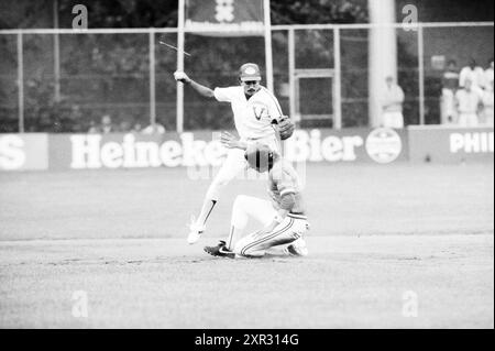 Netherlands - Venezuela, Baseball World Championships 1986, 31-07-1986, Whizgle Dutch News: Historic Images Tailored for the Future. Explore The Netherlands past with modern perspectives through Dutch agency imagery. Bridging yesterday's events with tomorrow's insights. Embark on a timeless journey with stories that shape our future. Stock Photo