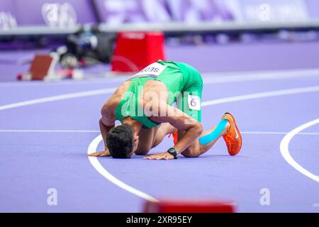 Paris, France. 09th Aug, 2024. PARIS, FRANCE - AUGUST 9: Djamel Sedjati of Algeria competing in the Men's 800 Semifinal during Day 14 of Athletics - Olympic Games Paris 2024 at Stade de France on August 9, 2024 in Paris, France. (Photo by Rene Nijhuis/BSR Agency) Credit: BSR Agency/Alamy Live News Stock Photo