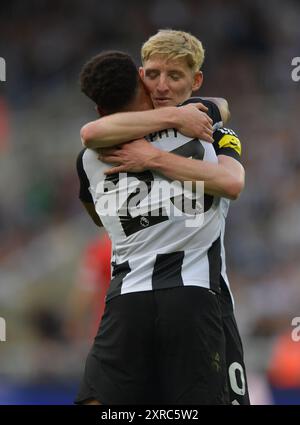 Newcastle United's Jacob Murphy celebrates his goal with Newcastle United's Anthony Gordon during the Sela Cup match between Newcastle United and FC Girona at St. James's Park, Newcastle on Friday 9th August 2024. (Photo: Scott Llewellyn | MI News) Credit: MI News & Sport /Alamy Live News Stock Photo