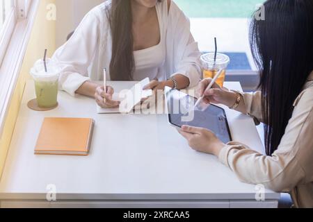 Smooth Focus, group of web designers are working together to develop mobile responsive website with UI UX Front End Designer Previewing. website desig Stock Photo