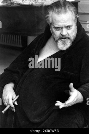 ORSON WELLES on set candid with Scalextric Track during filming of I'LL ...