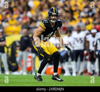 Hookstown, Pennsylvania, USA. 9th Aug, 2024. Pittsburgh Steelers linebacker PAYTON WILSON (41) reads the defense during the NFL football game between the Pittsburgh Steelers and the Houston Texans in Pittsburgh, Pennsylvania. (Credit Image: © Brent Gudenschwager/ZUMA Press Wire/Alamy Live News) EDITORIAL USAGE ONLY! Not for Commercial USAGE! Stock Photo