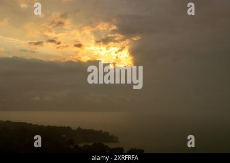 Draamatic and heavenly sky over Lake Erie in northeast Ohio Stock Photo