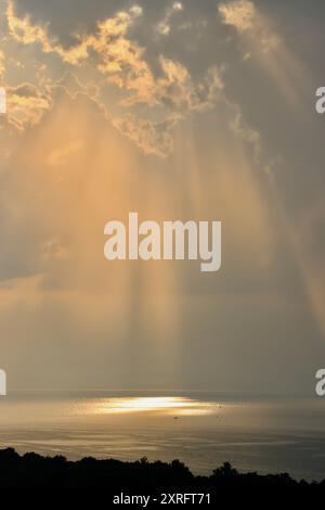Draamatic and heavenly sky over Lake Erie in northeast Ohio Stock Photo