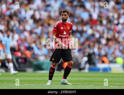 Wembley Stadium, London, UK. 10th Aug, 2024. FA Community Shield Football, Manchester City versus Manchester United; Bruno Fernandes of Manchester United Credit: Action Plus Sports/Alamy Live News Stock Photo