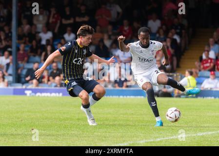 Southend Utd v York City in 2024-25 Vanarama National League at Roots Hall. First game under new COSU ownership. Ollie Coker,Cameron John of York City Stock Photo