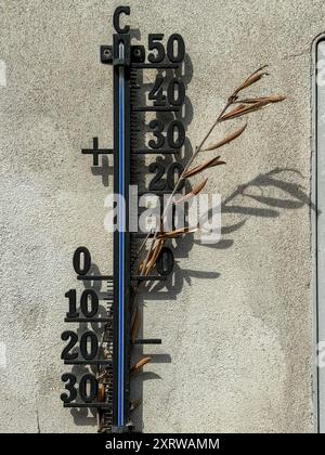 Via del Garda, Salionze. 12th August 2024. Heatwave conditions in Northern Italy at the same time as the current heatwave in the UK. Temperatures in Northern Italy reached 46C by late afternoon in the village of Salzione near Lake Garda. Credit: james jagger/Alamy Live News Stock Photo