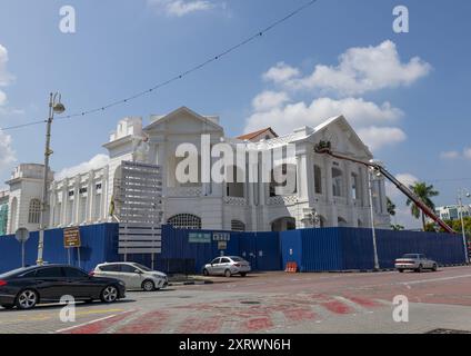 Heritage house under renovation in the British colonial-era architecture, Perak, Ipoh, Malaysia Stock Photo