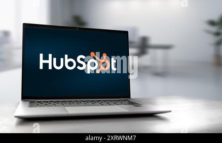 HubSpot company logo displayed on laptop Stock Photo