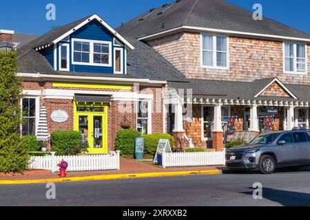 Manteo, Outer Banks, North Carolina, USA - April 18, 2024: shop in downtown district Stock Photo