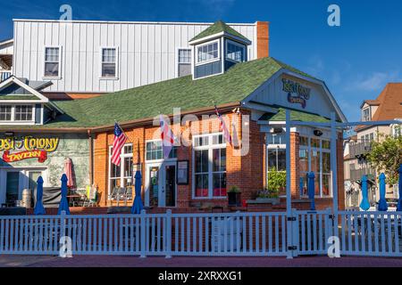 Manteo, Outer Banks, North Carolina, USA - April 18, 2024: Lost Colony Tavern in downtown district near the harbor. Stock Photo