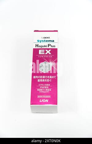 Toothpaste Lion Systema Stock Photo - Alamy