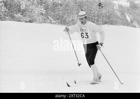 Current 9 - 5 - 1971: Mork - Myrmo - Masters  Two favorites won the Norwegian skiing championship at the weekend. Everyone had expected Ingolf Mork to take home the victory in jumping, and it was also not unexpected that Magne Myrmo from Rennebu won his first NM in cross-country skiing.   Photo. Ivar Aaserud/Aktuell/NTB ***PHOTO NOT IMAGE PROCESSED***   This image text is auto translated Stock Photo