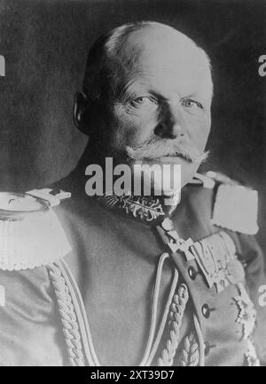 Gen. Von Lochow, 1914. Shows General Ewald von Lochow (1855-1942), a German officer who served in World War I. Stock Photo