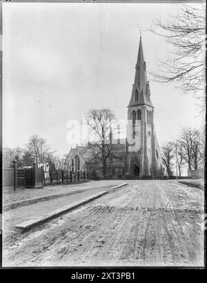 Holy Trinity Church, West Hill, Putney Heath, Wandsworth, Greater London Authority, 1898. Holy Trinity Church seen from Putney Heath Lane. Stock Photo