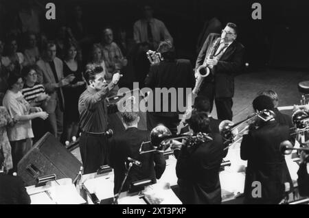 Harry Connick Jnr and Orchestra, Royal Albert Hall, London, 1993. Stock Photo