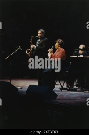 Ella Fitzgerald and Frank Foster, Royal Albert Hall, London, 1990. Stock Photo