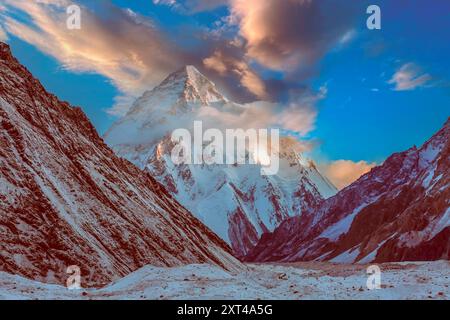 K2, at 8,611 meters above sea level, the second highest mountain on Earth Stock Photo