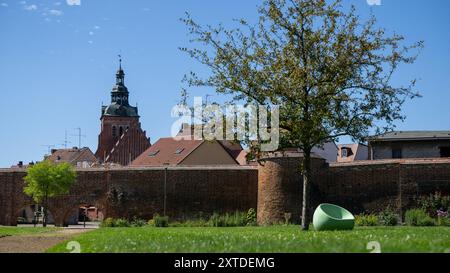 12 August 2024, Brandenburg, Wittstock/Dosse: View of the historic city wall and the old city center. Photo: Monika Skolimowska/dpa Stock Photo