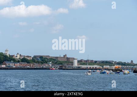 North Shields, North Tyneside, UK.  The River Tyne and the Old Low Light beacon on the Fish Quay. Stock Photo