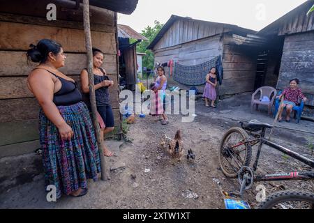 Girls gathered together, Lancetillo-La Parroquia, Zona Reina, Quiche, Guatemala, Central America Stock Photo