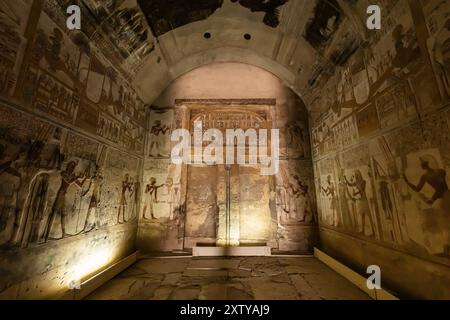 Temple of Abydos, temple of Seti I, inner sanctum with relief and paintings, west bank of Nile, Sohag(Suhag,Suhaj), Egypt, North Africa, Africa Stock Photo