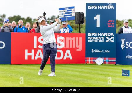 North Ayrshire, Scotland. 17th August 2024. Megan Khang tees off during the 3rd round of the 2024 ISPS HANDA Women’s Scottish Open at Dundonald Links. Credit: Tim Gray/Alamy Live News Stock Photo