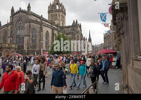 Edinburgh Festival Fringe, Royal Mile, Edinburgh, Scotland UK. 17 August 2024.Tradtionally the busiest day for the Scottish capital High Street when even the locals venture in to see the street performers, Credit: Arch White/alamy live news. Stock Photo