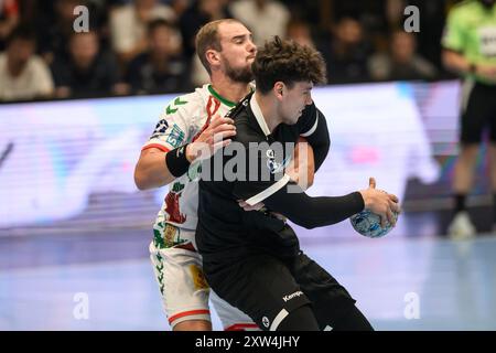 Zechel, Tim (SC Magdeburg, #9), Marko Grgic (ThSV Eisenach, #17)  GER, ThSV Eisenach gegen SC Magdeburg, Handball, Diakin 1. Handballbundesliga Maenner, 2.Wartburg Cup, Spielzeit 2024/2025, Samstag, 17.08.2024, 18.30Uhr, Thueringen  Foto: Eibner-Pressefoto/Martin Herbst Stock Photo