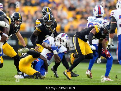 Pittsburgh, Pennsylvania, USA. 17th Aug, 2024. August 17, 2024: James Cook #4 during the Pittsburgh Steelers vs Buffalo Bills at Acrisure Stadium in Pittsburgh PA. Brook Ward/AMG (Credit Image: © AMG/AMG via ZUMA Press Wire) EDITORIAL USAGE ONLY! Not for Commercial USAGE! Stock Photo