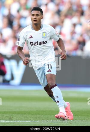 London, UK. 17th Aug, 2024. Aston Villa's Ollie Watkins during the Premier League match at the London Stadium, London. Picture credit should read: Paul Terry/Sportimage Credit: Sportimage Ltd/Alamy Live News Stock Photo