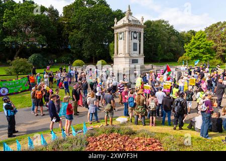 Bournemouth, Dorset, UK. 18th August 2024. Anti-immigration protestors hold 'Take Back Our Country' peaceful protest in Bournemouth. Counter-protestors organised their own protest at the same time in response to the far-right protest. Extra police resources from across the country have been brought in with police being given extra powers in light of violence and damage seen across the UK for similar protests and riots. Credit: Carolyn Jenkins/Alamy Live News Stock Photo