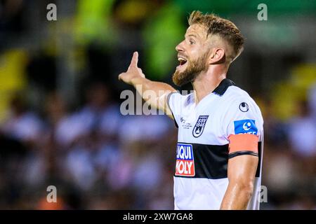 Ulm, Germany. 16th Aug, 2024. Soccer: DFB Cup, SSV Ulm 1846 - Bayern Munich, 1st round, Donaustadion. Ulm's Johannes Reichert gesticulates. Credit: Tom Weller/dpa/Alamy Live News Stock Photo