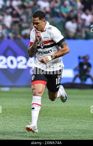 Luciano player of Sao Paulo celebrates the goal during the game