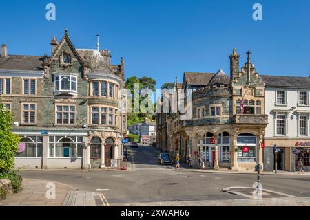 2 June 2023: Tavistock, Devon, UK - Beautiful old buildings in Bedford Square, on a summer day with deep blue sky. A lasting reflection of the great w Stock Photo