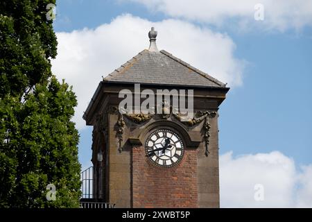 Nuneaton railway station, Warwickshire, England, UK Stock Photo