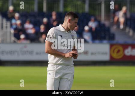 Chester le Street, England, 26 July 2022. Matthew Potts bowling for Durham against Middlesex in a County Championship match at The Seat Unique Riverside. Credit: Colin Edwards Stock Photo