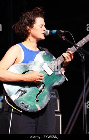 KATE STABLES, THIS IS THE KIT, CONCERT, 2024: Kate Stables the leader ...