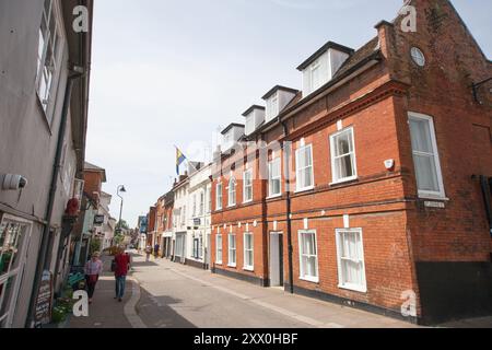 Shops on the Thoroughfare in Woodbridge, Suffolk in the United Kingdom Stock Photo